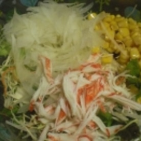 カット野菜 スライス玉ねぎ コーンのサラダ レシピ 作り方 By ひろりん1106 楽天レシピ